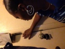 Negra madura amateur chupandosela a su amigo