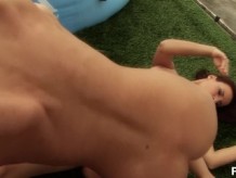 belles bikini - escena 1