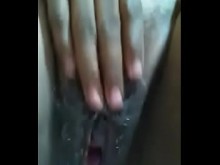 Señora madura bien caliente masturbandose