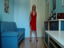 Mami se vuelve loca cuando está solo en casa