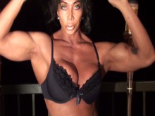 En el patio dance erótico y pec flexión por ldr