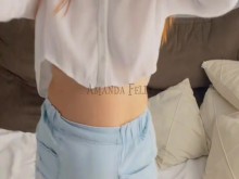 JOI - La novia está en minifalda emocionada después de la fiesta ordenándole su paja