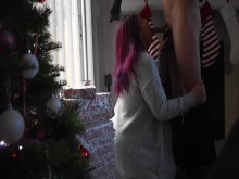 Garganta de la mañana de Navidad para la nena sumisa de Sugar Daddy