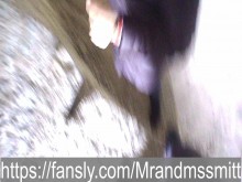 Belleza rusa se la chupó a un extraño durante una excursión