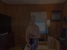 Super Hot GILF se prueba un colorido body TRANSPARENTE en Haul