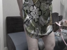 Madura gorda y madura con grandes tetas caídas naturales se divierte con un extraño en la webcam.