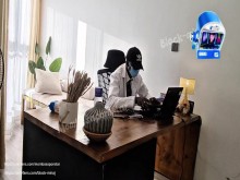 EL AFORTUNADO DOCTOR Y EL PACIENTE (SEXO ANAL)