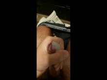 Justin envía selecciones y videos a Kim como respuesta: papá maduro masturbándose y pajeándose