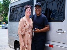 BBW madura culo áspero puño durante el viaje en autobús